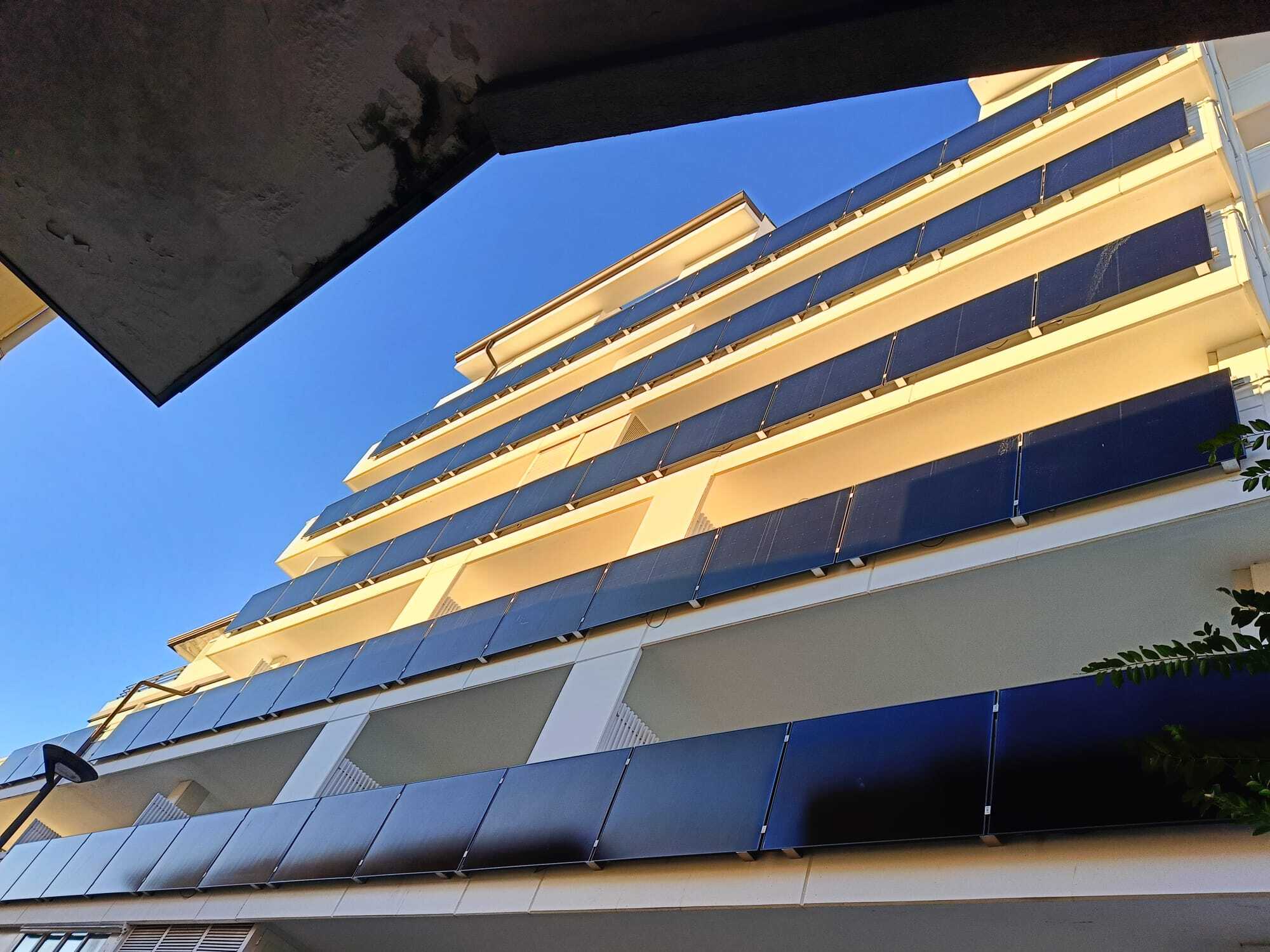Hotel Sanremo Grado - impianto fotovoltaico da balcone
